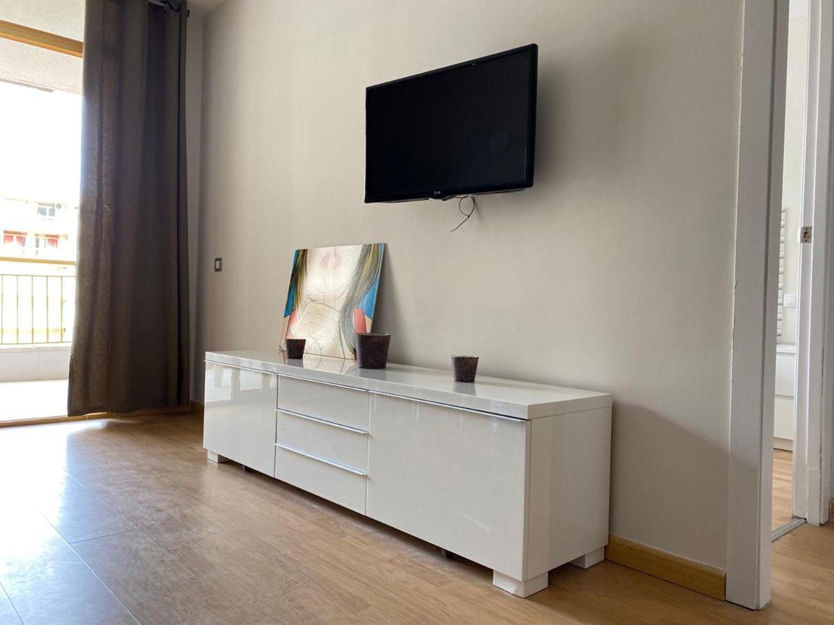 Apartamento Салоу Екстериор снимка