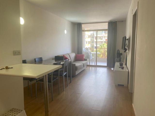 Apartamento Салоу Екстериор снимка