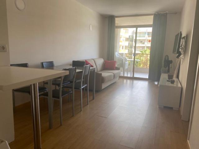 Apartamento Салоу Екстериор снимка